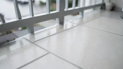 Jak Wykończyć Płytki Na Balkonie